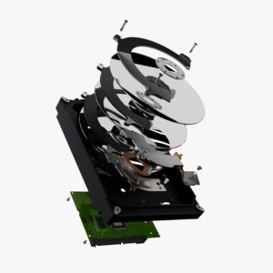 Spaccato di un hard disk con piatti e testine